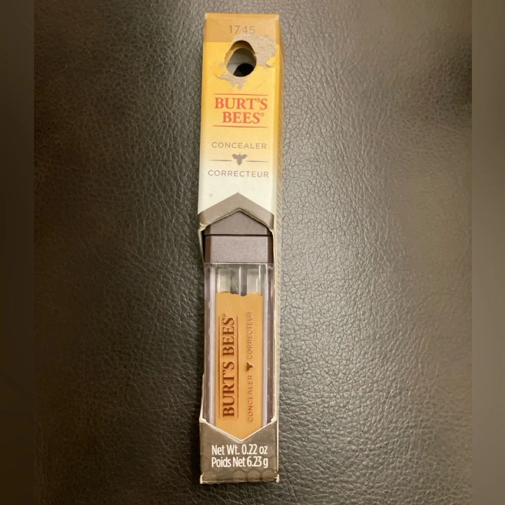 Concealer by Burt’s Bees, in Shade ‘Deep’ 1745 - Picture 2 of 16